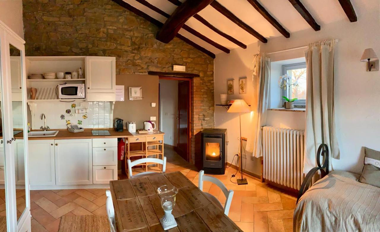 앙기아리 Relais Il Pozzeto B&B 외부 사진