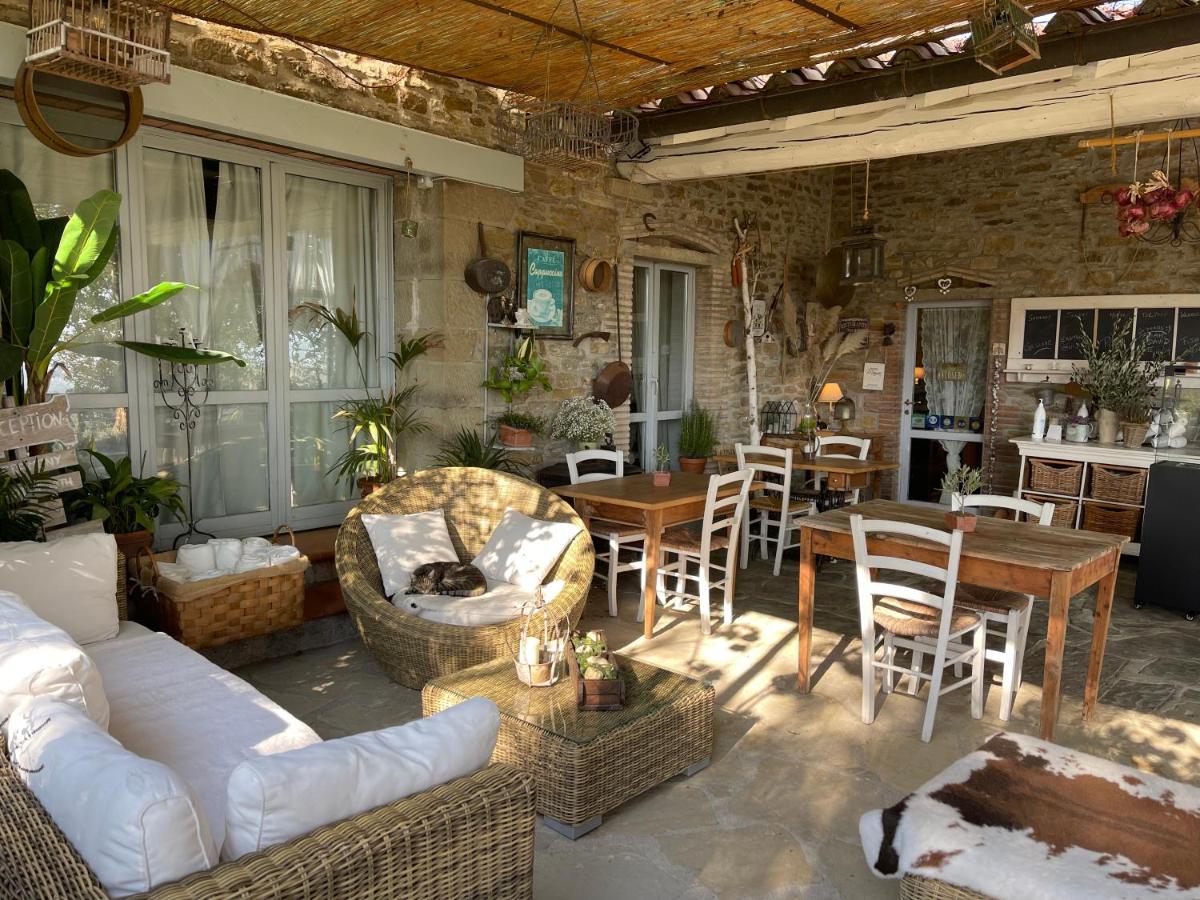 앙기아리 Relais Il Pozzeto B&B 외부 사진